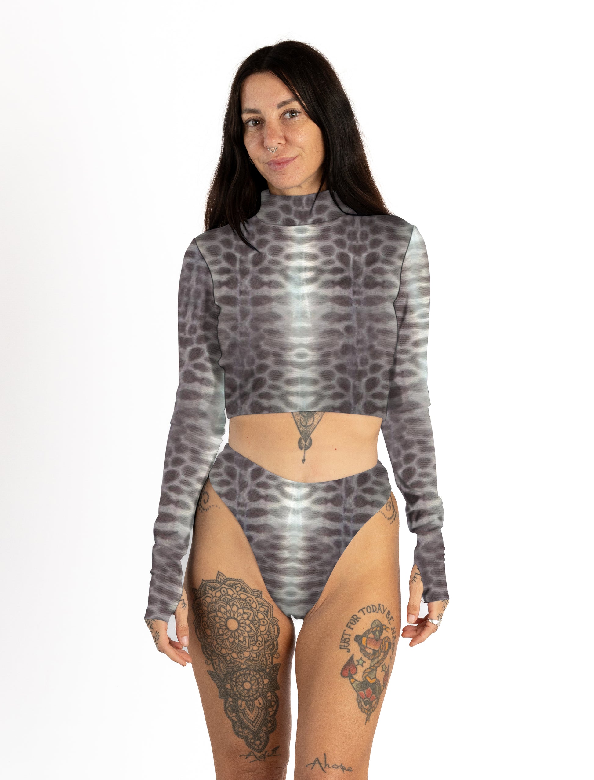 Ocean Confident Crop Top - Tiger Shark Real Skin - BeMyCrazy