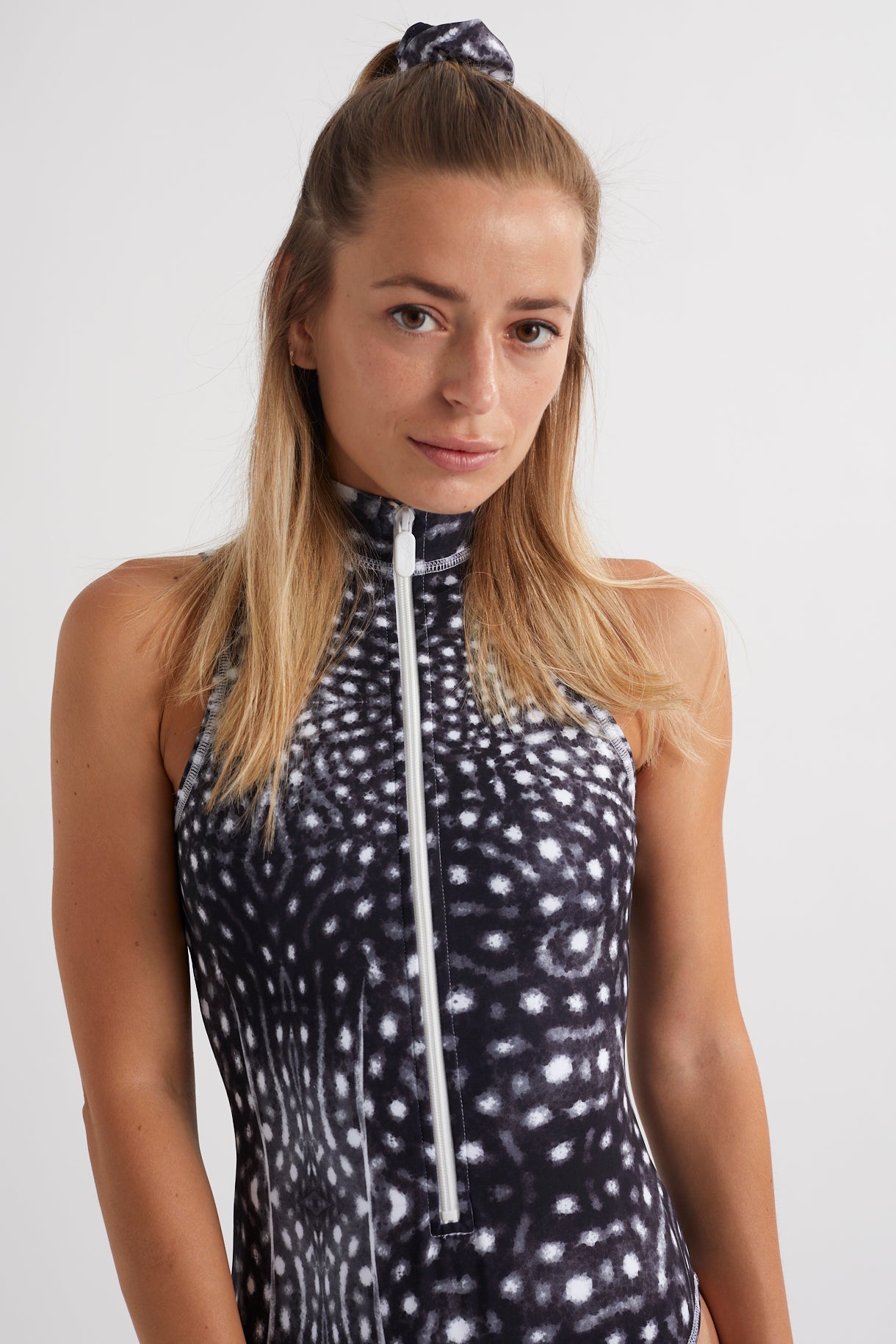 Oceanic Oasis Sleeveless - Black Whale Shark Black Whale Shark