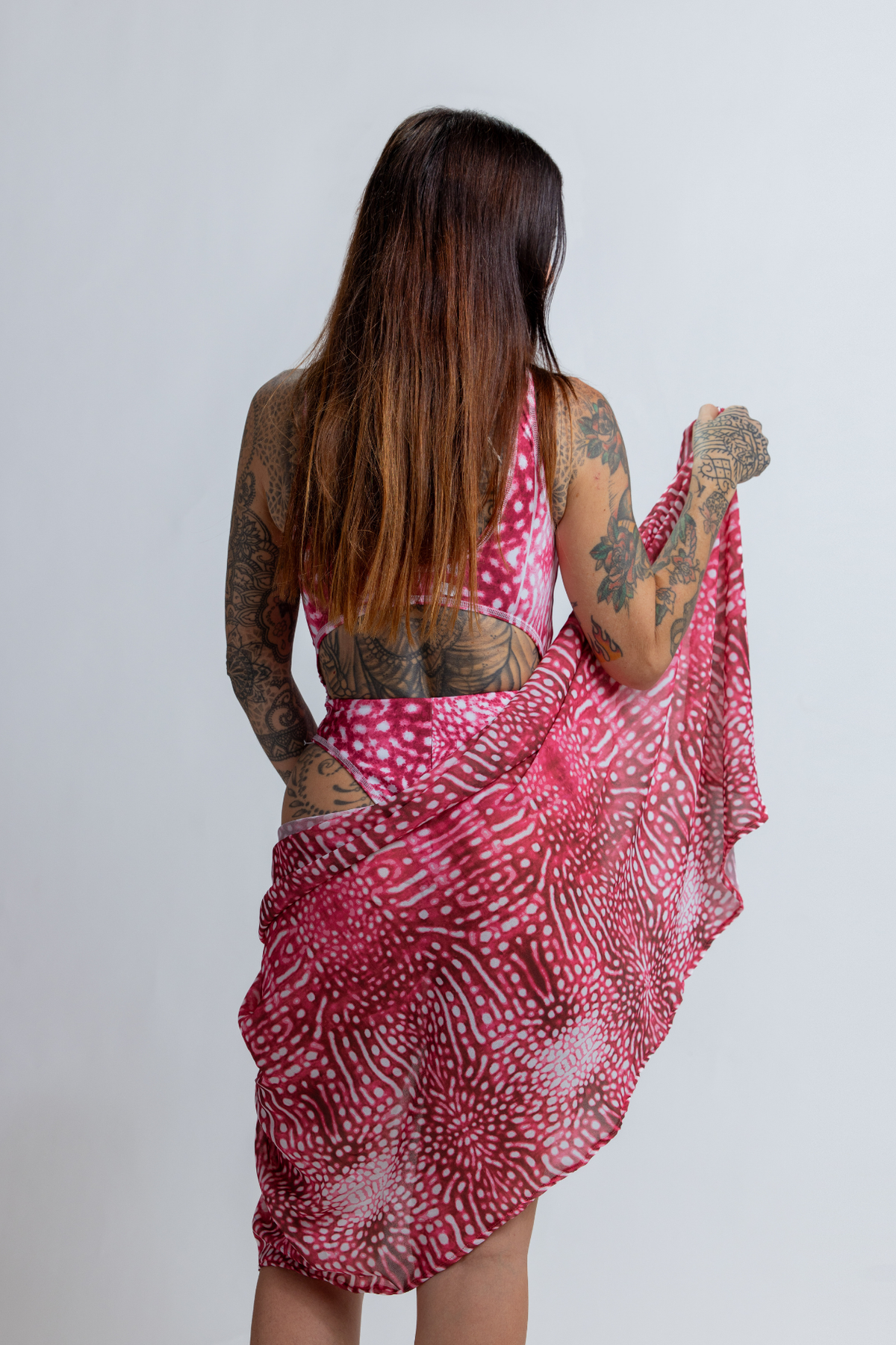 Salty Queen Sarong - Pink Whale Shark Pink Whale Shark