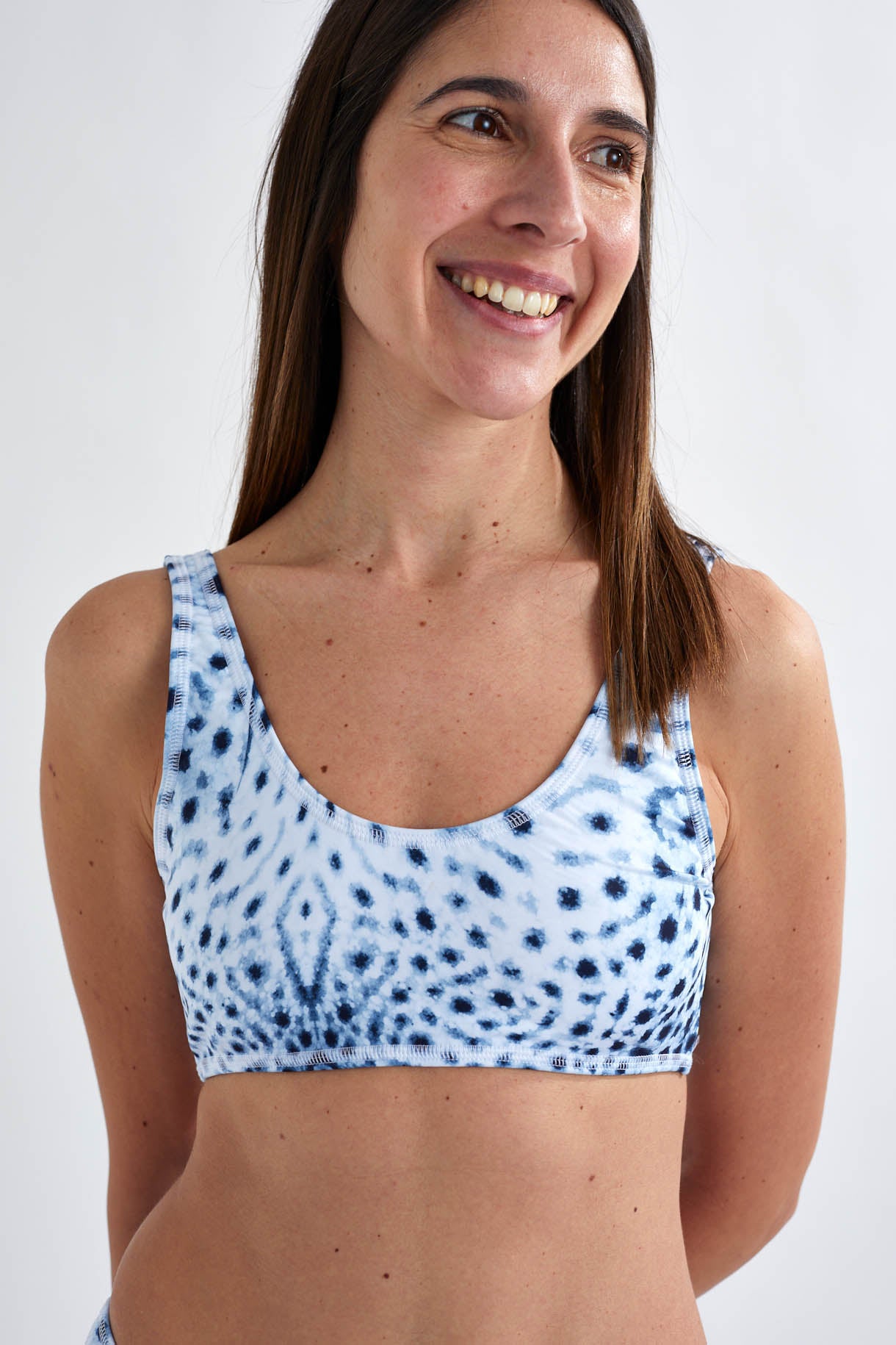 Confident Shine Top - White Whale Shark White Whale Shark