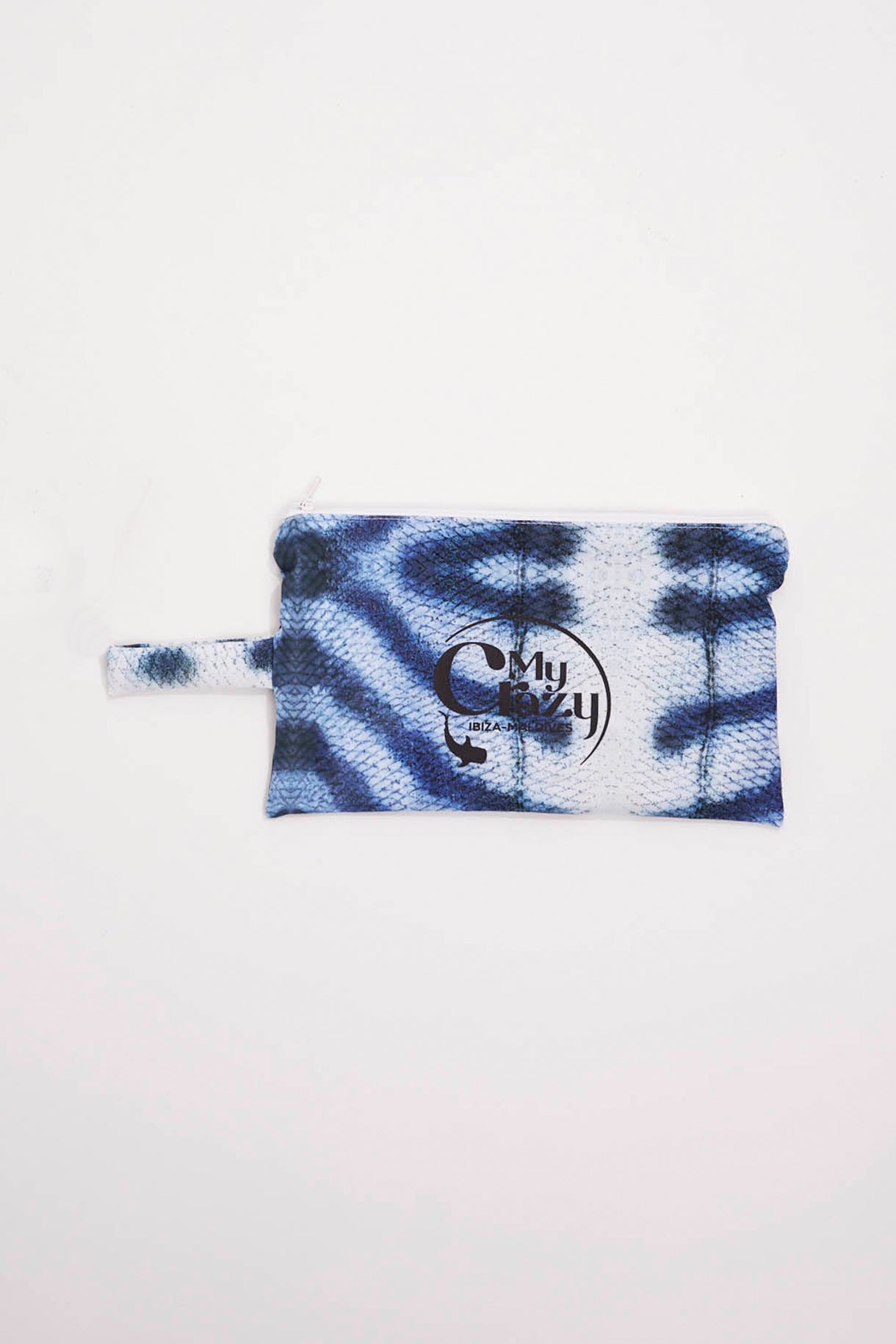 Shine Pouch - Tiger Shark Tiger Shark