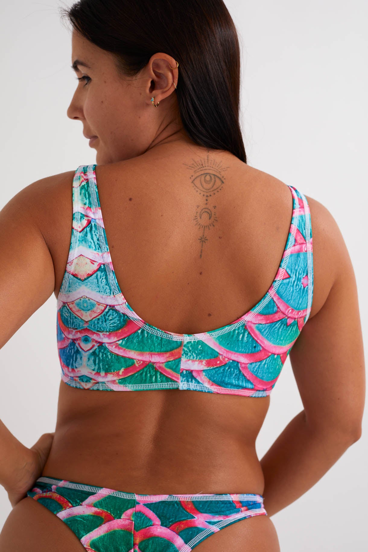 Confident Shine Top - Parrot Fish Parrot Fish