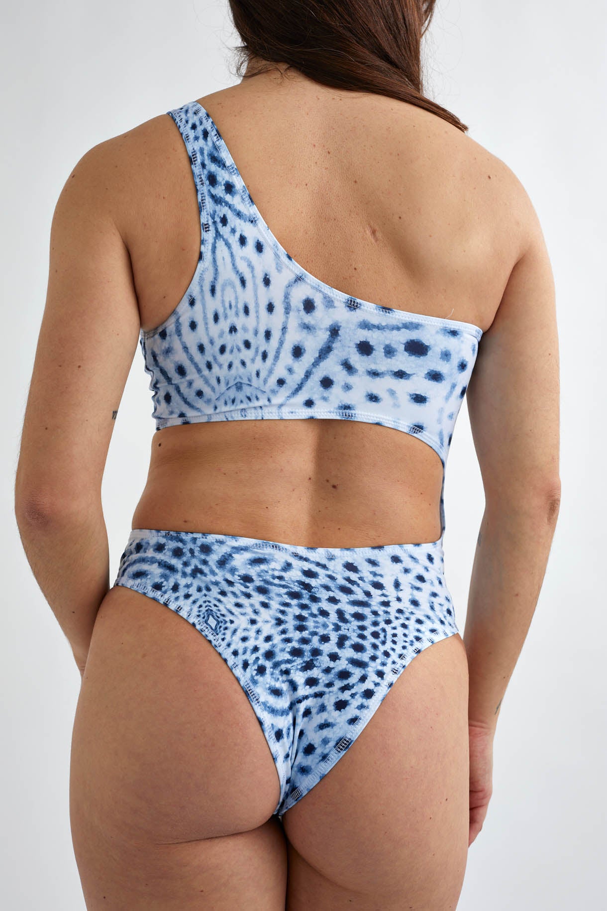 Aqua Wave Sleeveless - White Whale Shark White Whale Shark