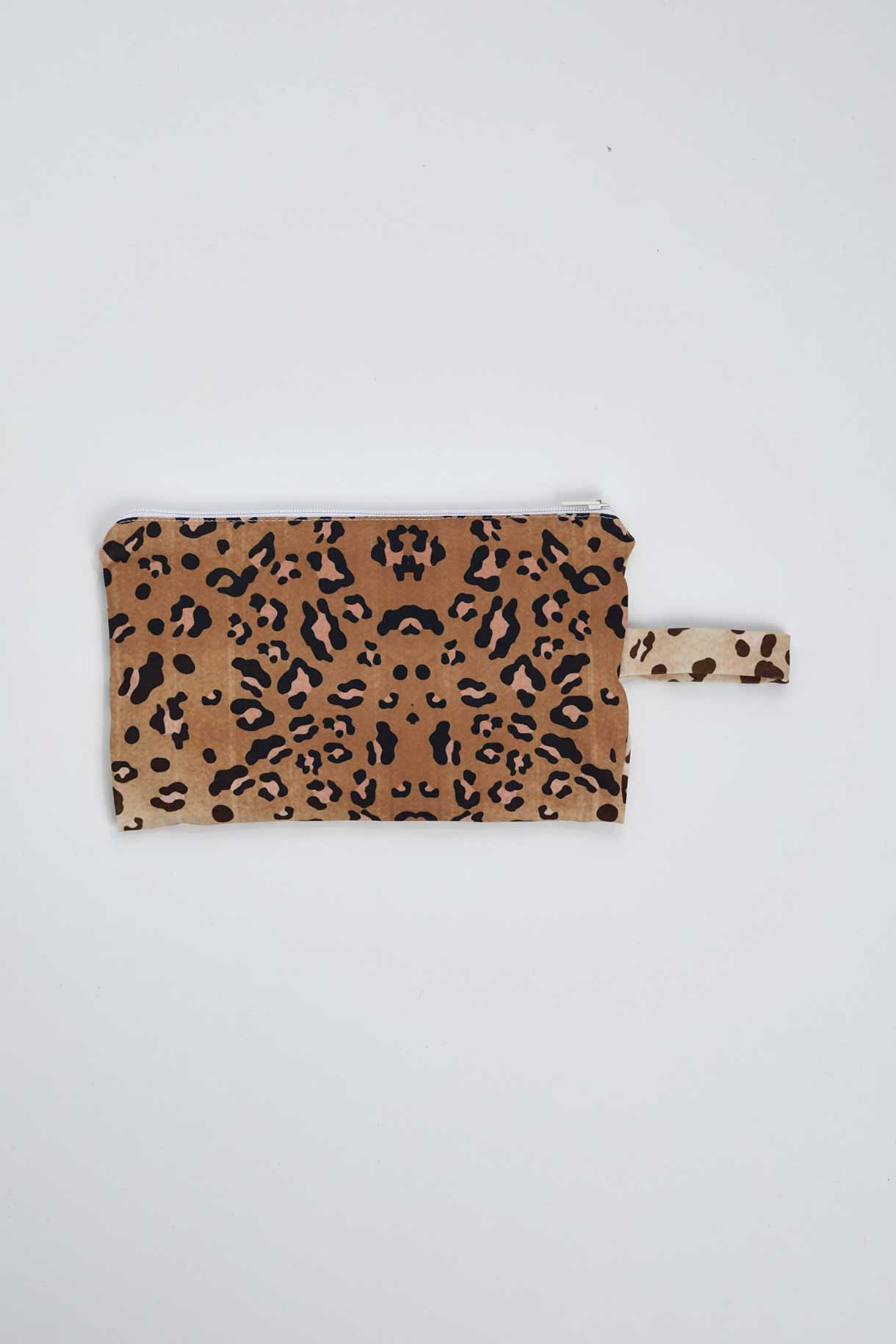 Shine Pouch - Leopard Shark Parrot Fish
